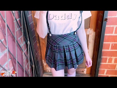 ❤️ Schoolgirl ດູດ dick ຂອງນາງເລິກແລະ fucks ແທນທີ່ຈະຫ້ອງຮຽນ. ❤️❌ ໜັງໂປ້ພາສາລັດເຊຍ ຢູ່ພວກເຮົາ ❌
